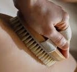Tørbørstning og Olie creme massage Karmameju signatur behandling FRED 02 FRI 03 HÅB 01 hos Lykke & velvære i Helsingør Nordsjælland